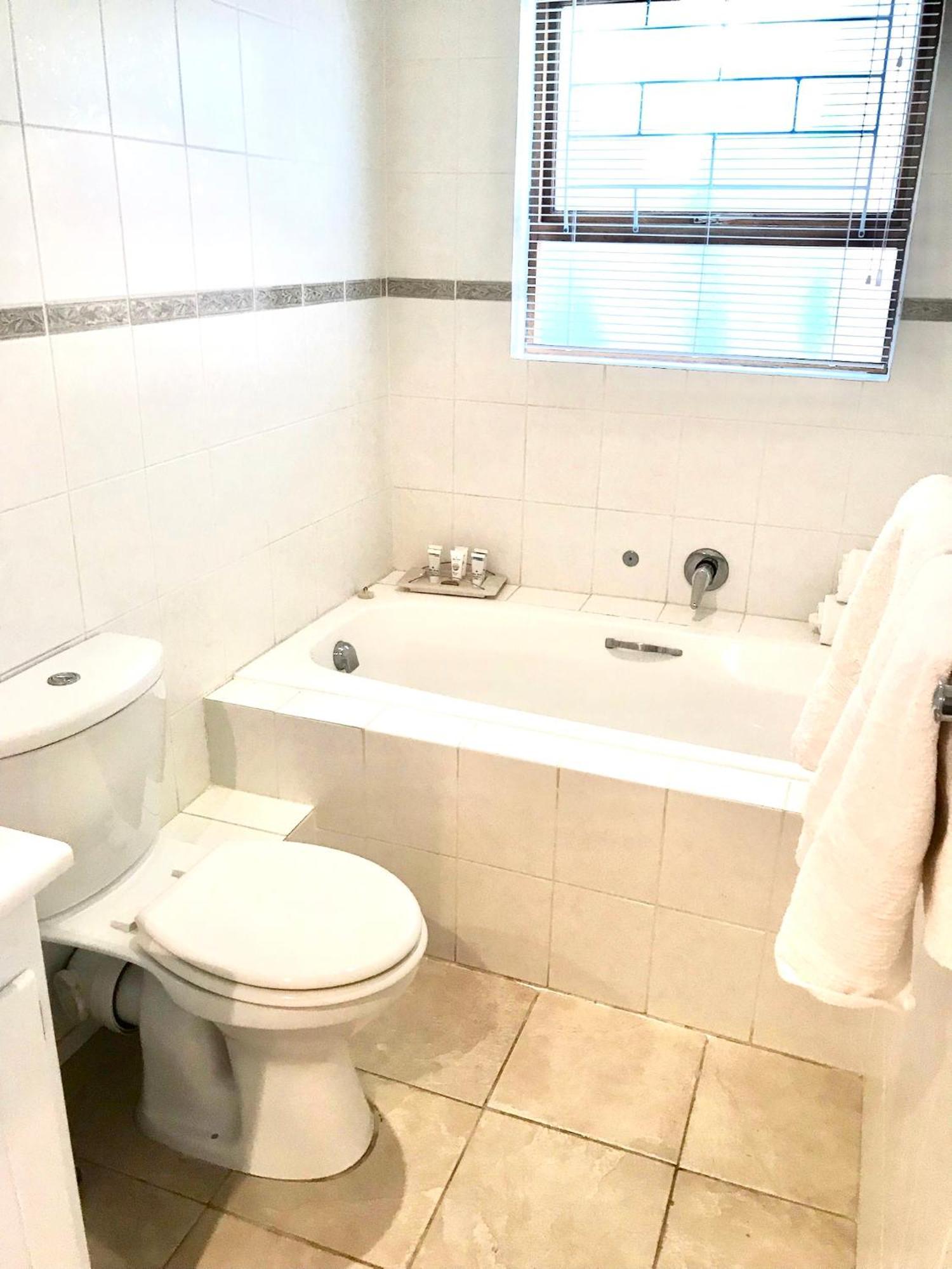 10Vdw Self Catering Apartments Durbanville Exterior foto